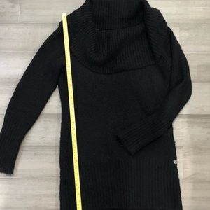 SOLD!!!     Guess Long Sweater